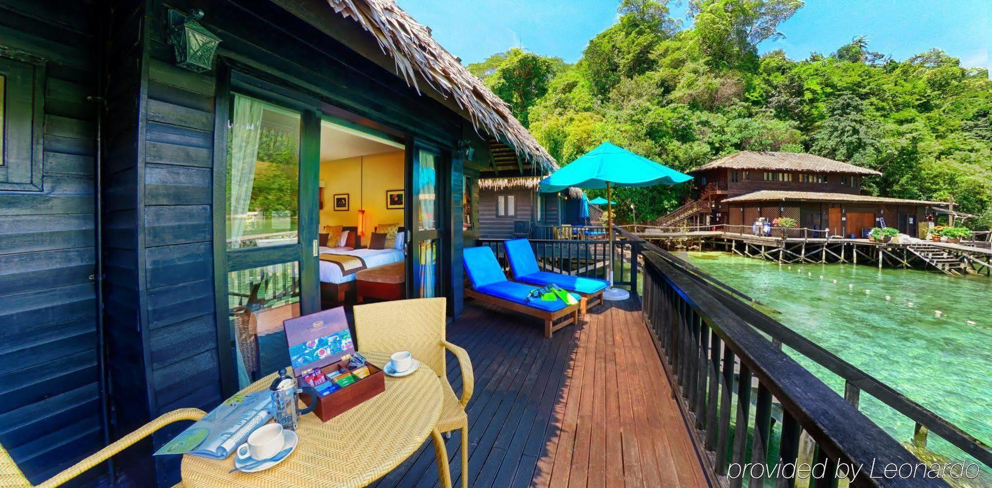 Gayana Marine Resort 5*