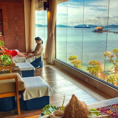 Gayana Marine Resort 