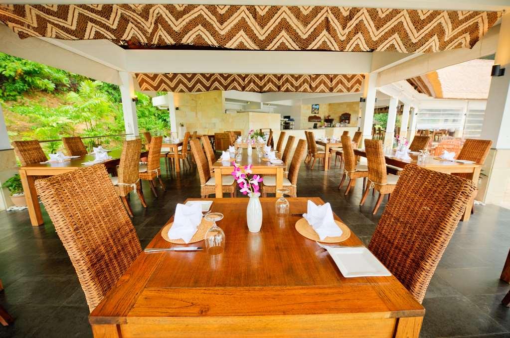 Gayana Marine Resort 5*