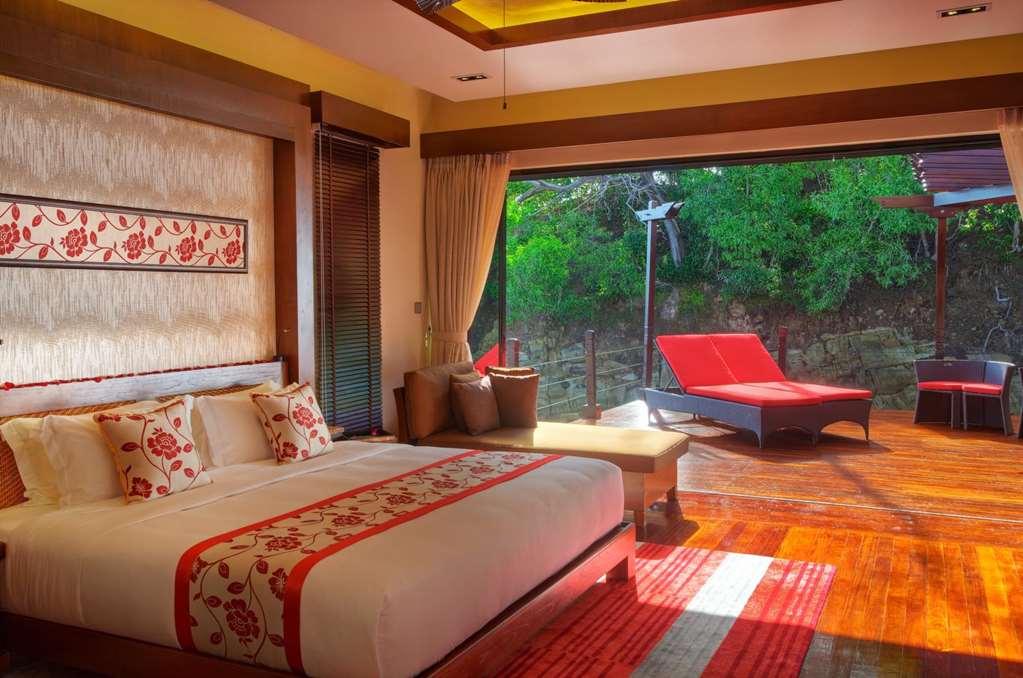 Gayana Marine Resort 5*