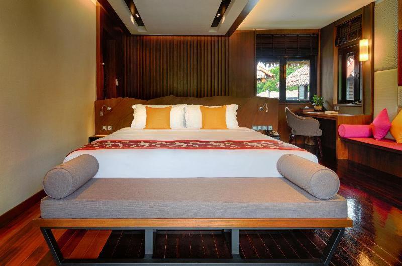 Gayana Marine Resort 5*